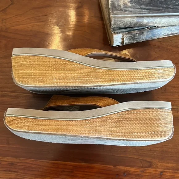 Volatile Women's Bahama Wedge Sandal - Picture 8 of 11